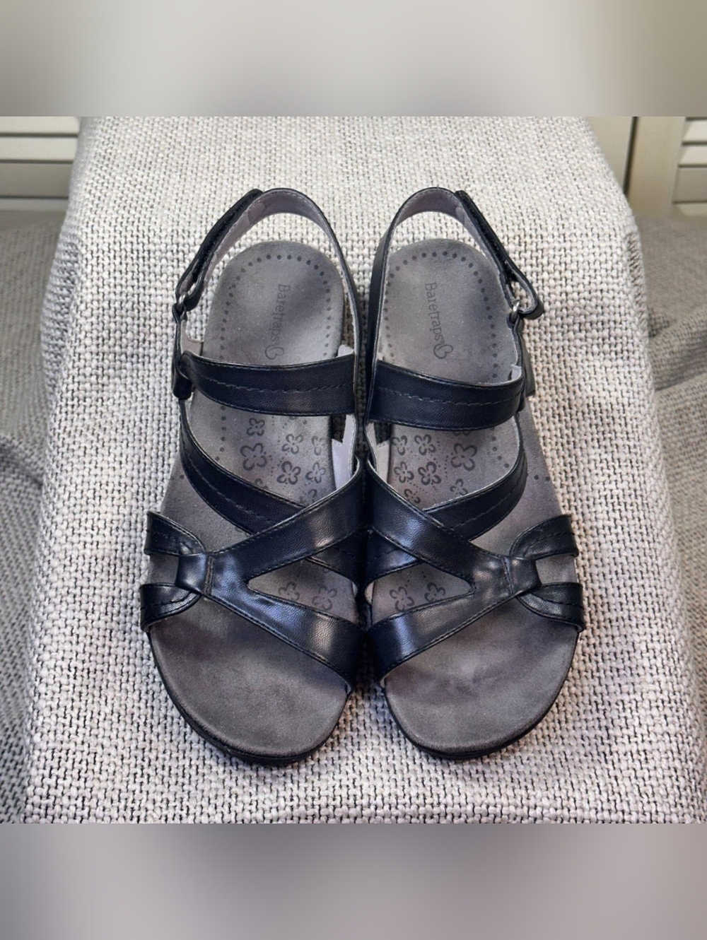 BareTraps Jadra Jacey Black Comfort Fisherman Travel Sandal Size 9